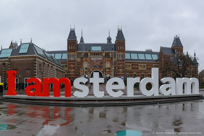 Letras "I am Amsterdam", punto muy turístico de la ciudad holandesa